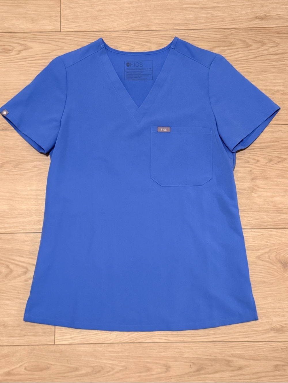 Figs Women's V-Neck Scrub Top in Ceil Blue